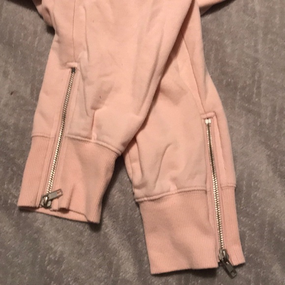 Joggers - Picture 2 of 3